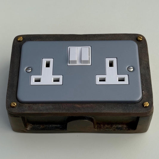 Grey Metal Clad Double Switched 13A Power Socket 230V 2 Gang 2G Socket Antique Brass Conduit Switch Industrial