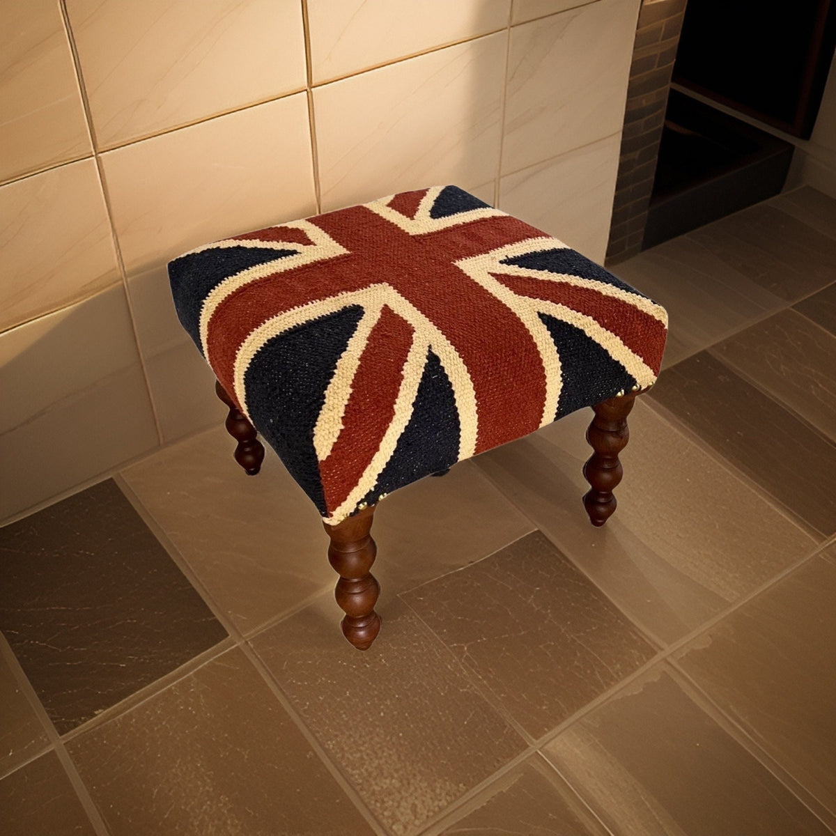 Maxlume ~ Union Jack Flag Bench | Great Britain | Pouf Solid Base | Vintage Style | Floor Standing | Man Cave Stool
