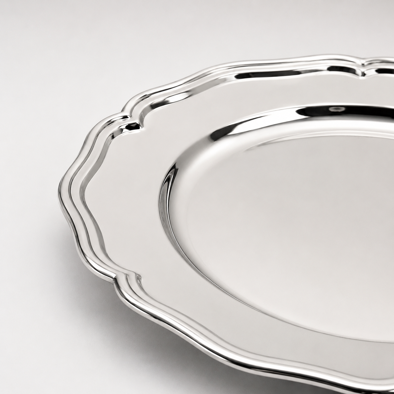 Round Silver Nickel Victorian Serving Tray | 30cm Mirror Finish Drinks Platter