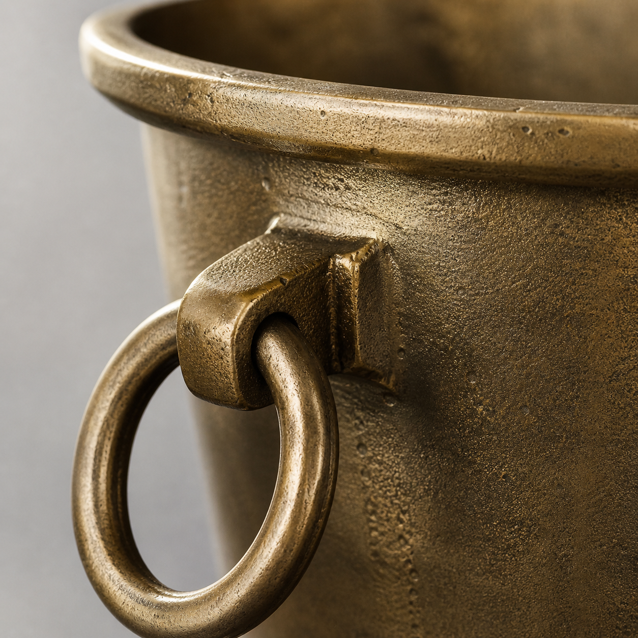 Moët & Chandon Antique Brass Champagne Ice Bucket | Great Gatsby Wine Cooler