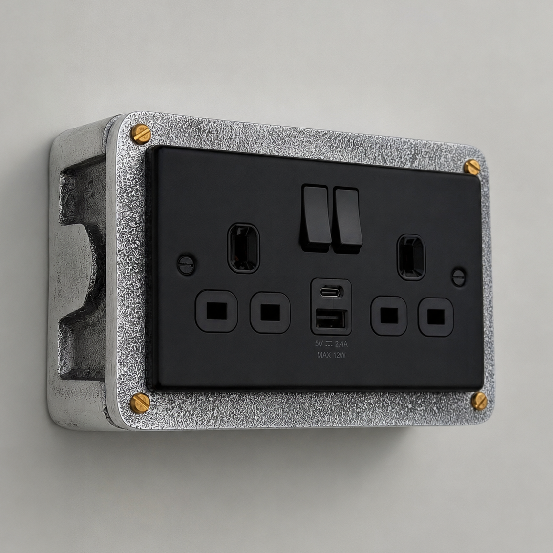 Matt Black Double Switched Solid Cast Metal Conduit 2-Gang Socket + 2 Outlet Type A & C USB Charger