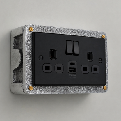 Matt Black Double Switched Solid Cast Metal Conduit 2-Gang Socket + 2 Outlet Type A & C USB Charger