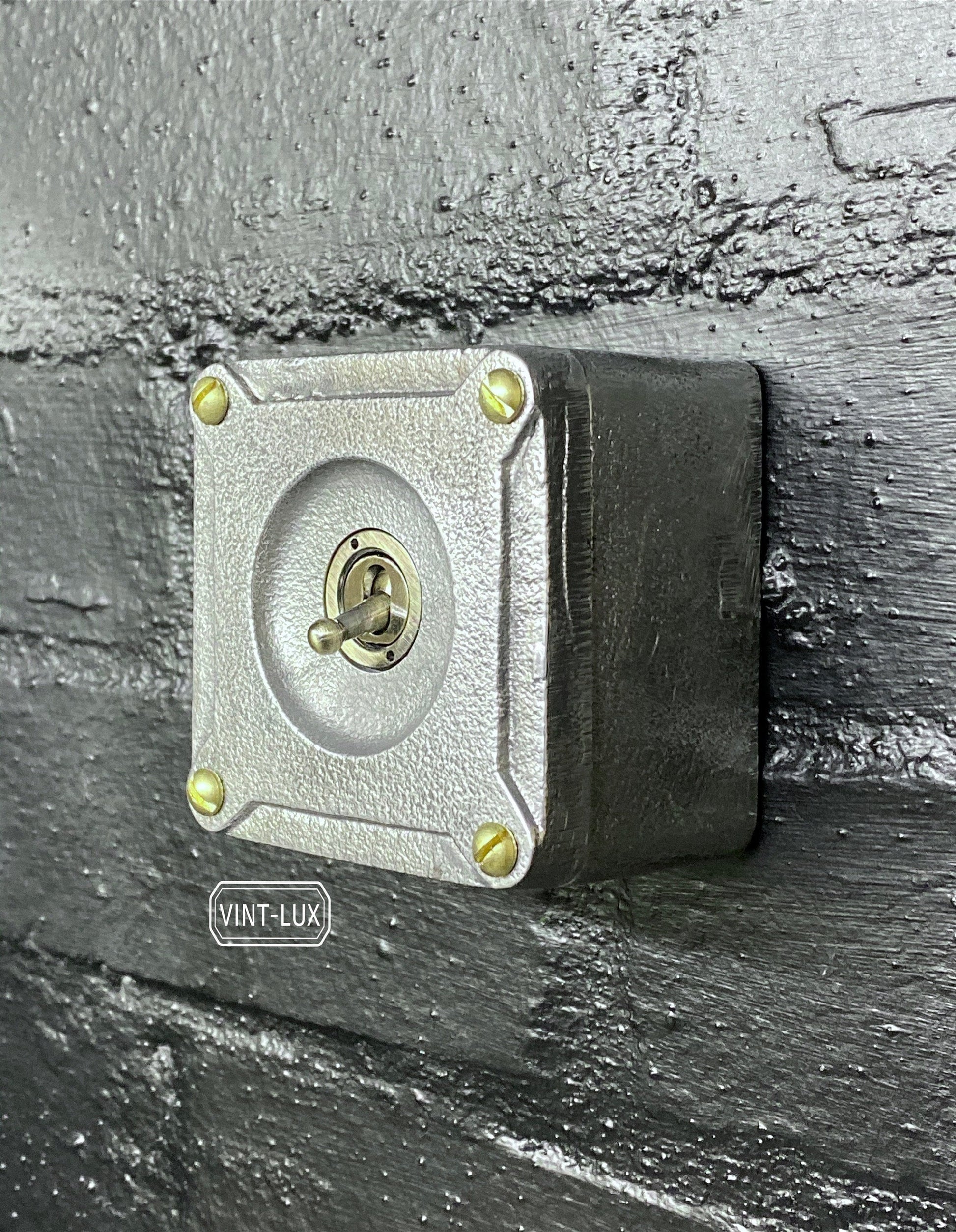Single Gang 2 Way Conduit Surface Mounting Light Switch Solid Cast Metal Industrial ~ BS EN Approved Vintage Britmac Style