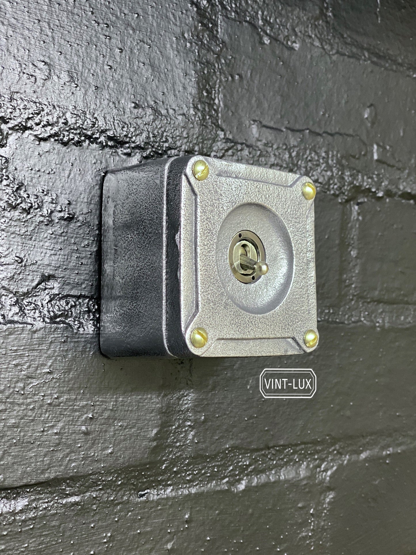 Single Gang 2 Way Conduit Surface Mounting Light Switch Solid Cast Metal Industrial ~ BS EN Approved Vintage Britmac Style