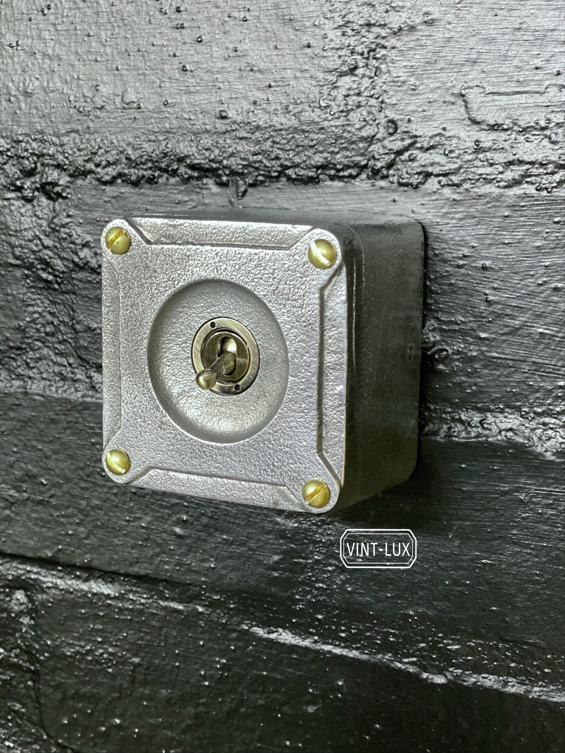 Single Gang 2 Way Conduit Surface Mounting Light Switch Solid Cast Metal Industrial ~ BS EN Approved Vintage Britmac Style