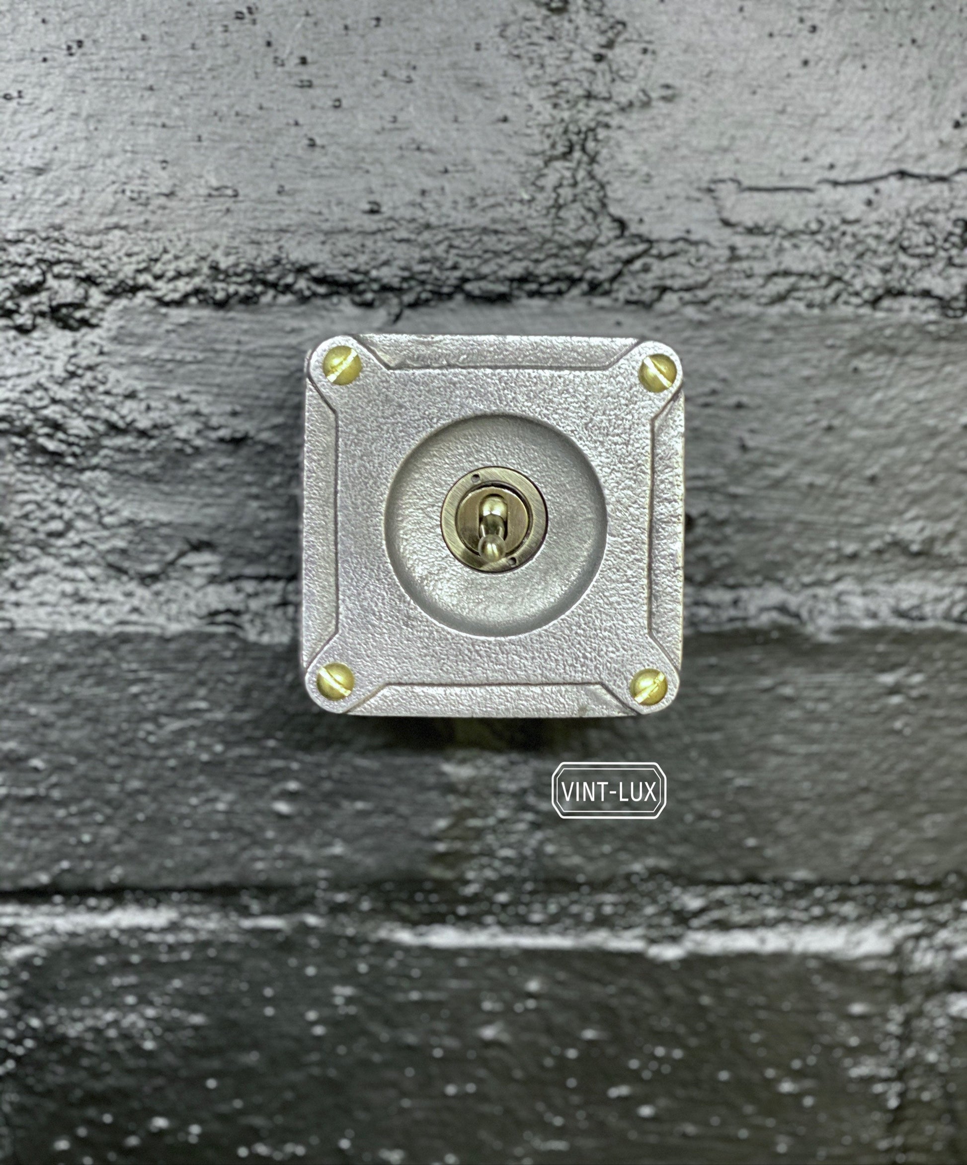 Single Gang 2 Way Conduit Surface Mounting Light Switch Solid Cast Metal Industrial ~ BS EN Approved Vintage Britmac Style