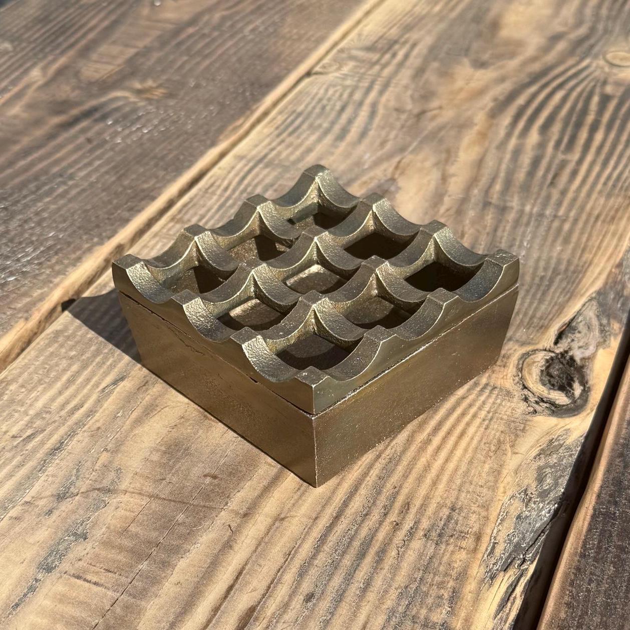 Antique Brass Handcrafted Cast Ashtray - Vintage Style Cigar Holder Ashtray - Heavy Cigarette Ashtray