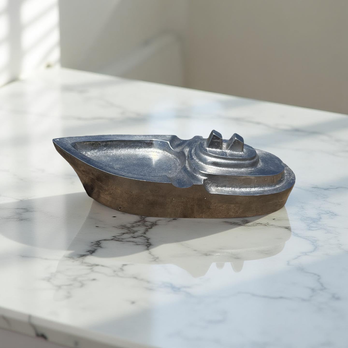 Boat Ocean Yacht Liner Polished Handcrafted Cast Aluminium Ashtray - Nautical Vintage Style Navy Cigar Holder Ashtray - Heavy Cigarette tray