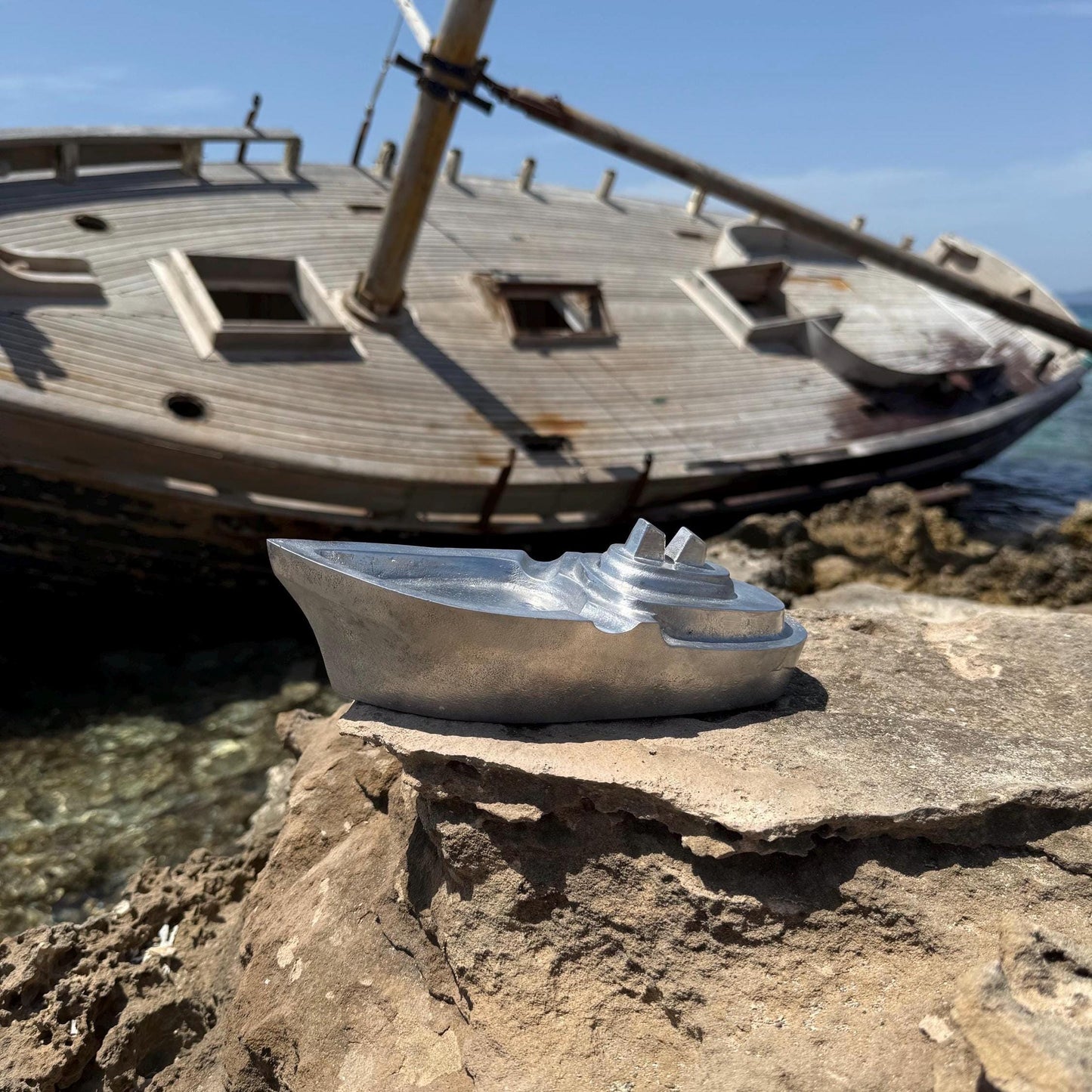 Boat Ocean Yacht Liner Polished Handcrafted Cast Aluminium Ashtray - Nautical Vintage Style Navy Cigar Holder Ashtray - Heavy Cigarette tray