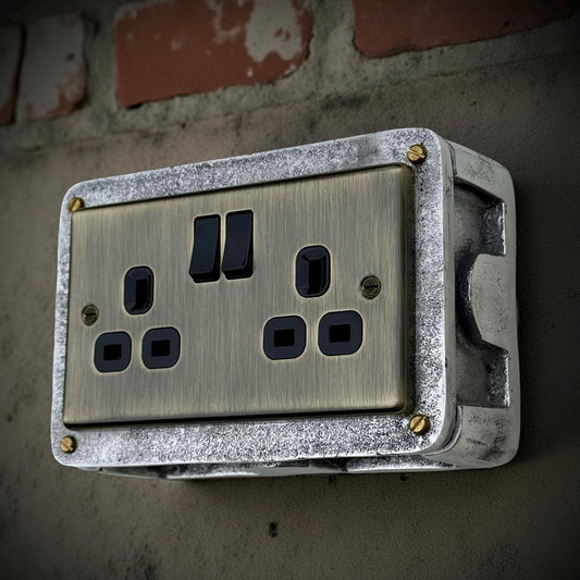 Antique Brass Double Switched 13A Power Socket 230V 13A 2 Gang 2G Solid Cast Metal Conduit Switch Industrial - BS EN Approved