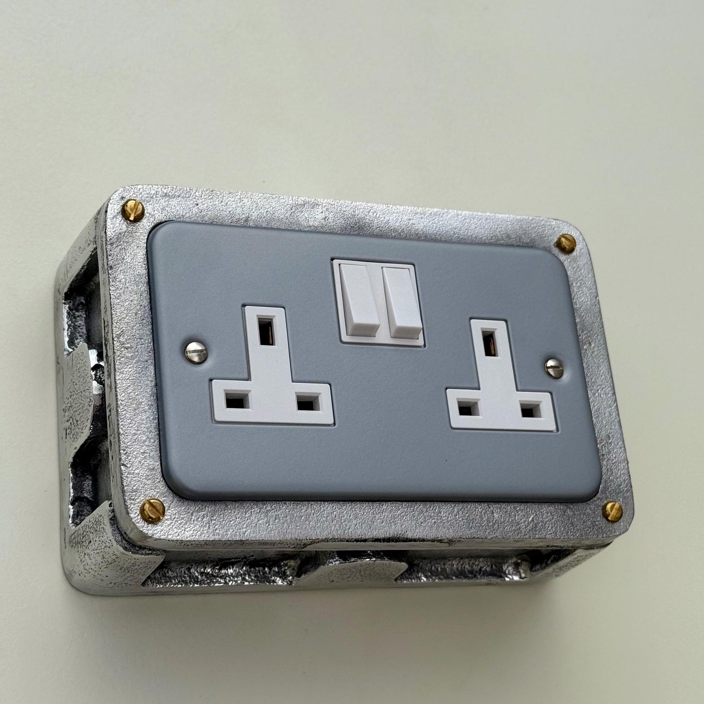 Grey Metal Clad Double Switched 13A Power Socket 230V 2 Gang 2G Socket Cast Metal Conduit Switch Industrial - BS EN Approved Vintage