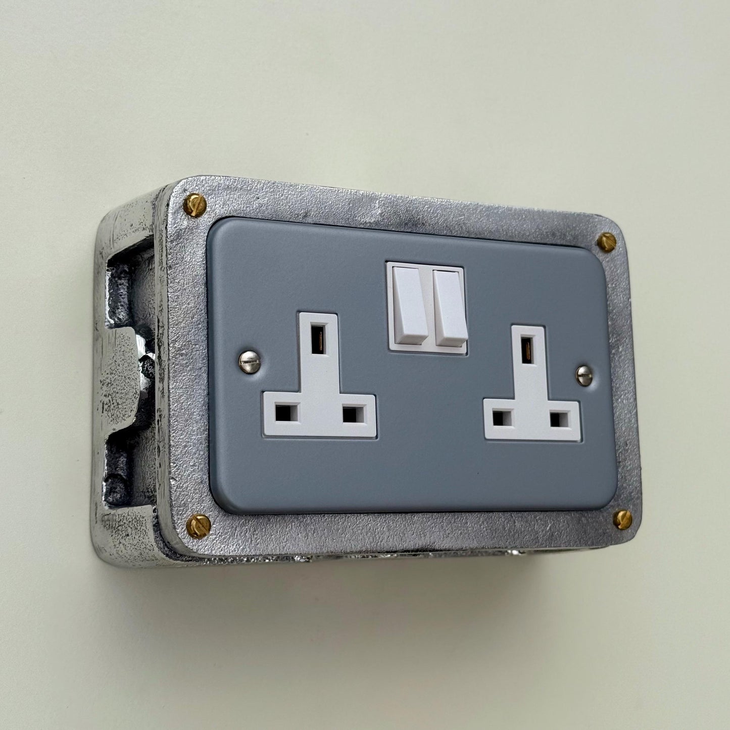 Grey Metal Clad Double Switched 13A Power Socket 230V 2 Gang 2G Socket Cast Metal Conduit Switch Industrial - BS EN Approved Vintage