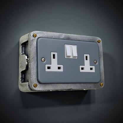 Grey Metal Clad Double Switched 13A Power Socket 230V 2 Gang 2G Cast Metal Industrial Conduit
