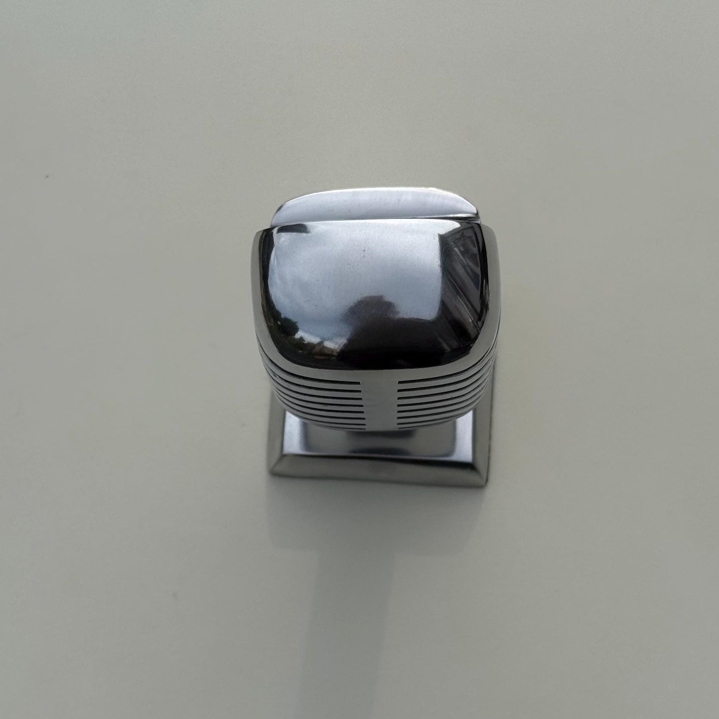 Maxlume - Vintage Microphone Pencil Stand Holder Retro Mic Office Accesories