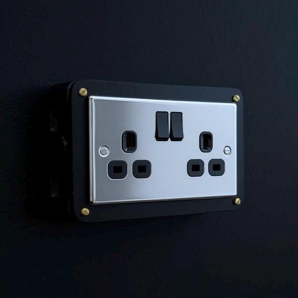 Black Double Switched Mirror Finish Power Socket 230V 2 Gang Solid Cast Metal Conduit Switch