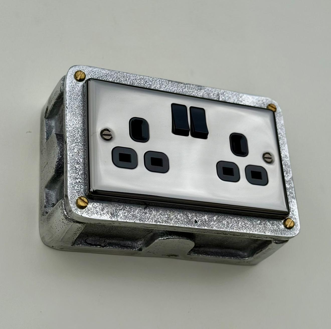 Double Mirror FinishDouble Switched 13A Power Socket 230V 2 Gang 2G Socket Cast Metal Conduit Switch Industrial - BS EN Approved Vintage