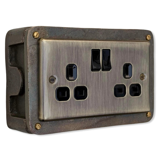 Antique Brass Double Switched 13A Power Socket 230V 13A 2 Gang 2G Solid Cast Metal Conduit Switch Industrial - BS EN Approved