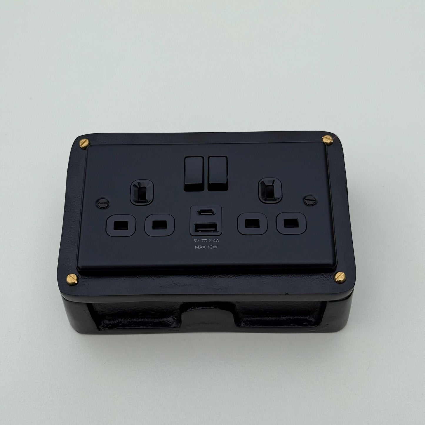 Matt Black Double Switched Solid Cast Metal Conduit 2-Gang Socket + 2.4A 12W 2 Outlet Type A & C USB Charger
