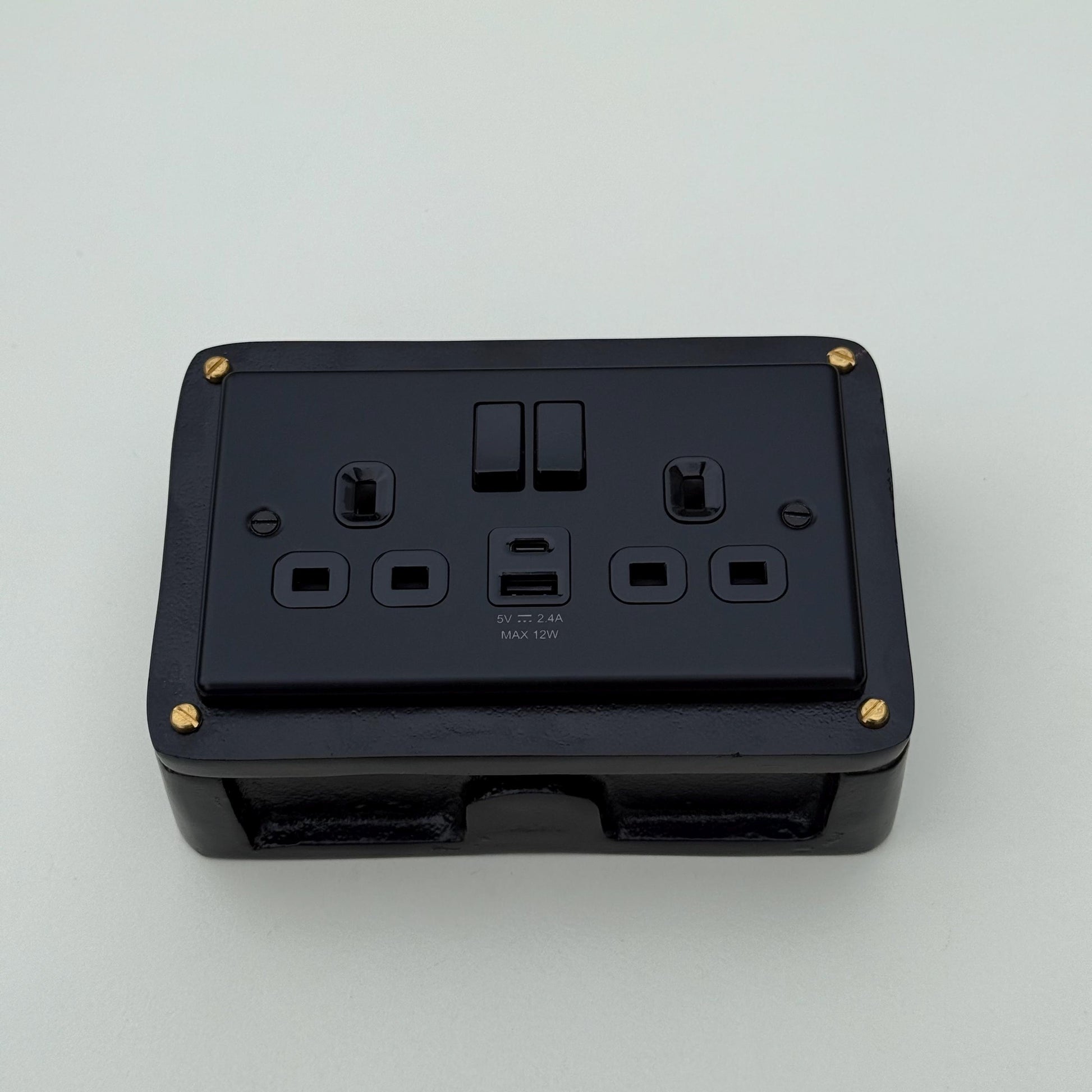 Matt Black Double Switched Solid Cast Metal Conduit 2-Gang Socket + 2.4A 12W 2 Outlet Type A & C USB Charger