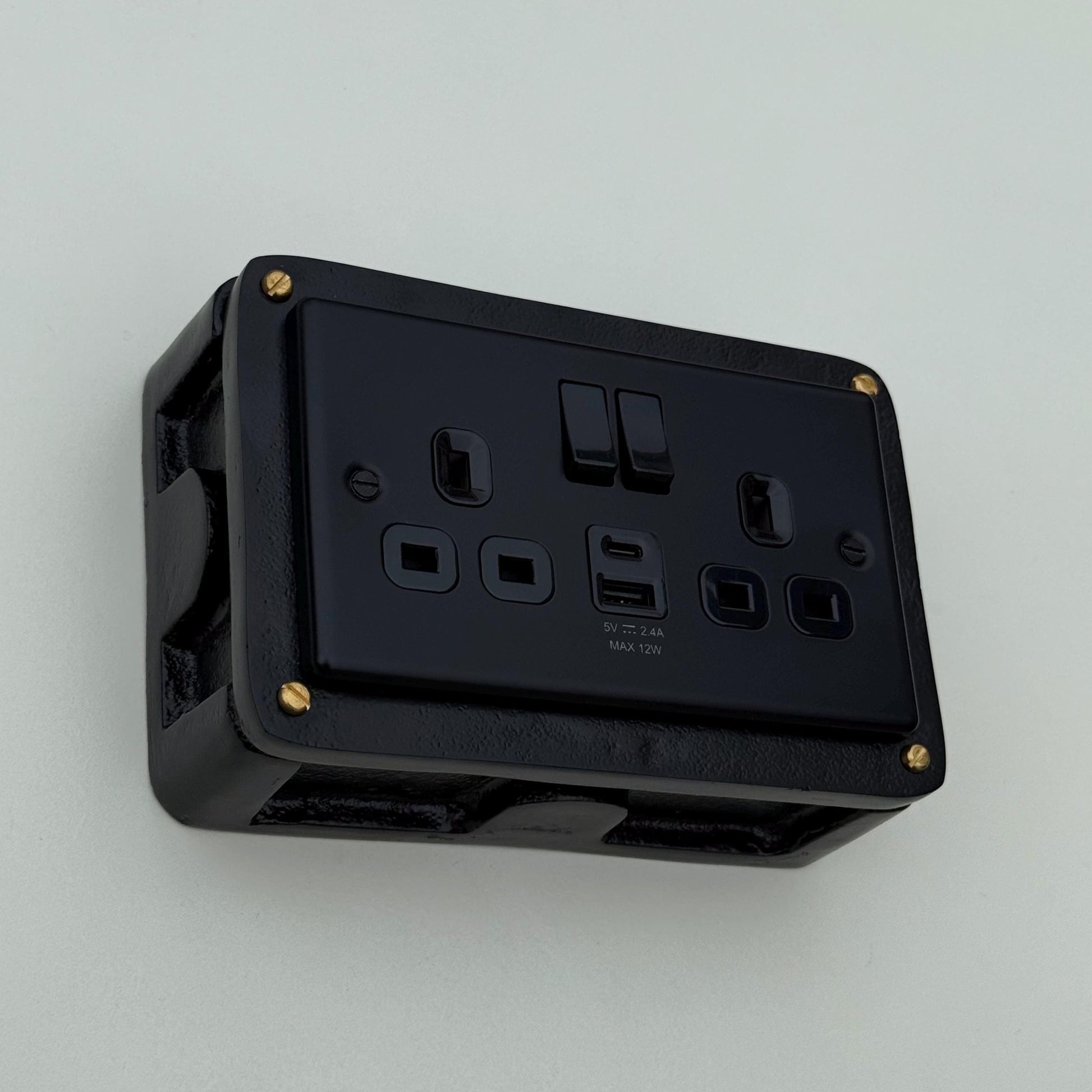 Matt Black Double Switched Solid Cast Metal Conduit 2-Gang Socket + 2.4A 12W 2 Outlet Type A & C USB Charger