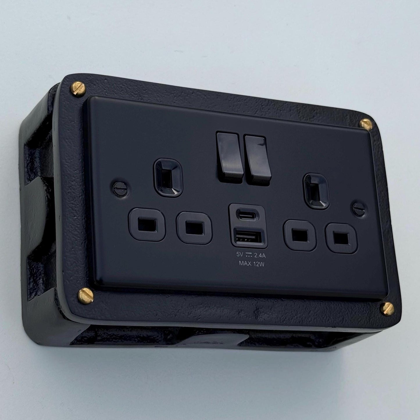 Matt Black Double Switched Solid Cast Metal Conduit 2-Gang Socket + 2.4A 12W 2 Outlet Type A & C USB Charger
