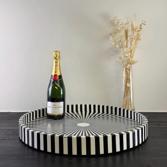 Modern Black and White Optical Illusion Round Tray