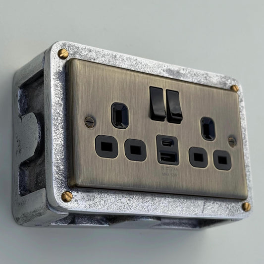Antique Brass Double Switched 13A Power Socket 230V 13A 2 Gang 2G Solid Cast Metal Conduit Industrial