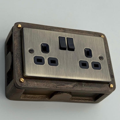 Antique Brass Double Switched Solid Cast Metal Conduit 2-Gang Socket + 2 Outlet Type A & C USB Charger