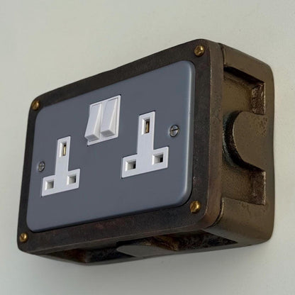 Grey Metal Clad Double Switched 13A Power Socket 230V 2 Gang 2G Socket Antique Brass Conduit Switch Industrial