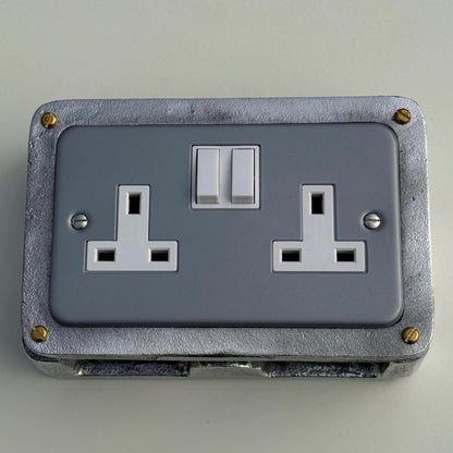 Grey Metal Clad Double Switched 13A Power Socket 230V 2 Gang 2G Cast Metal Industrial Conduit