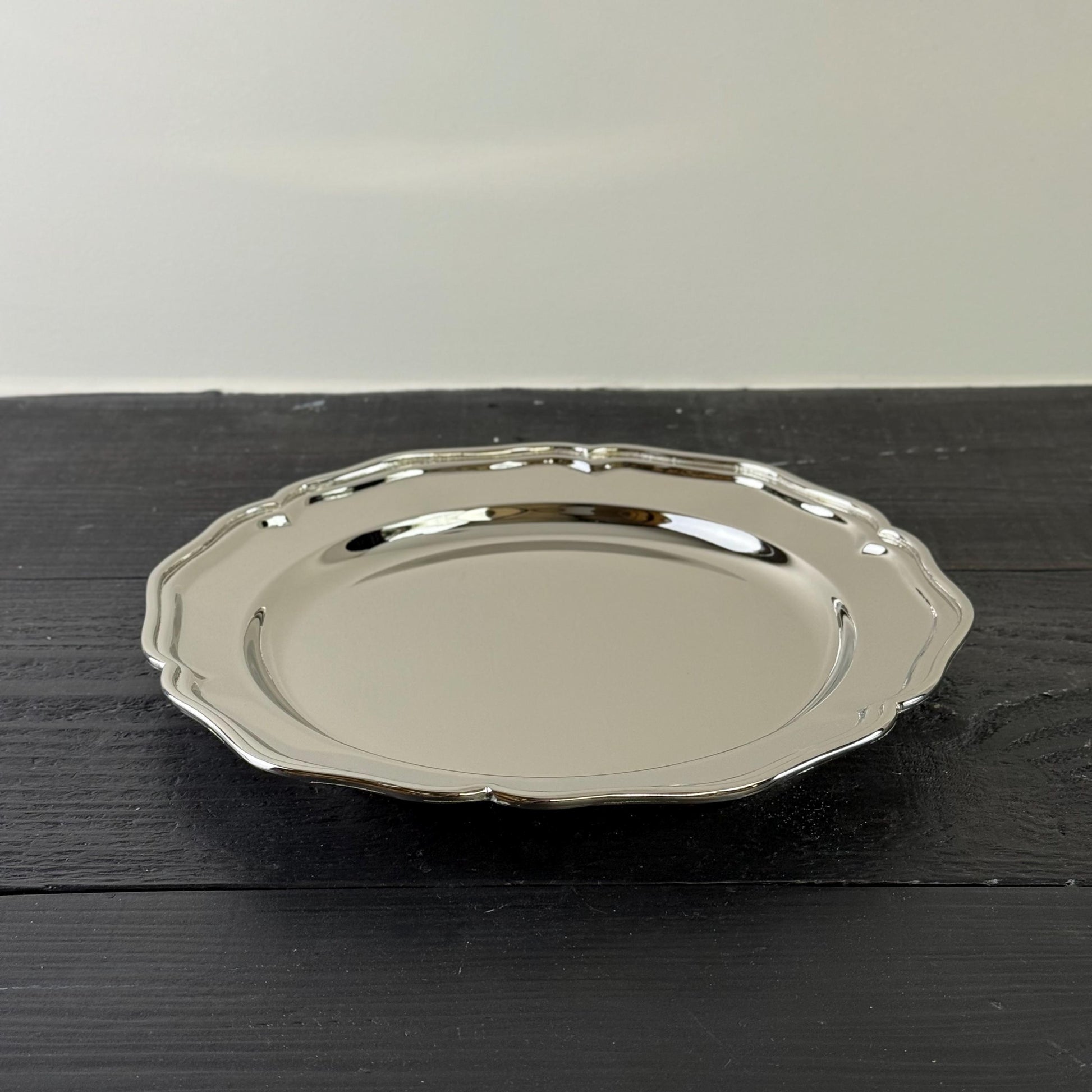 Maxlume ~ Solid Victorian Style Silver Finish Serving Cater Tray Mirror Finish