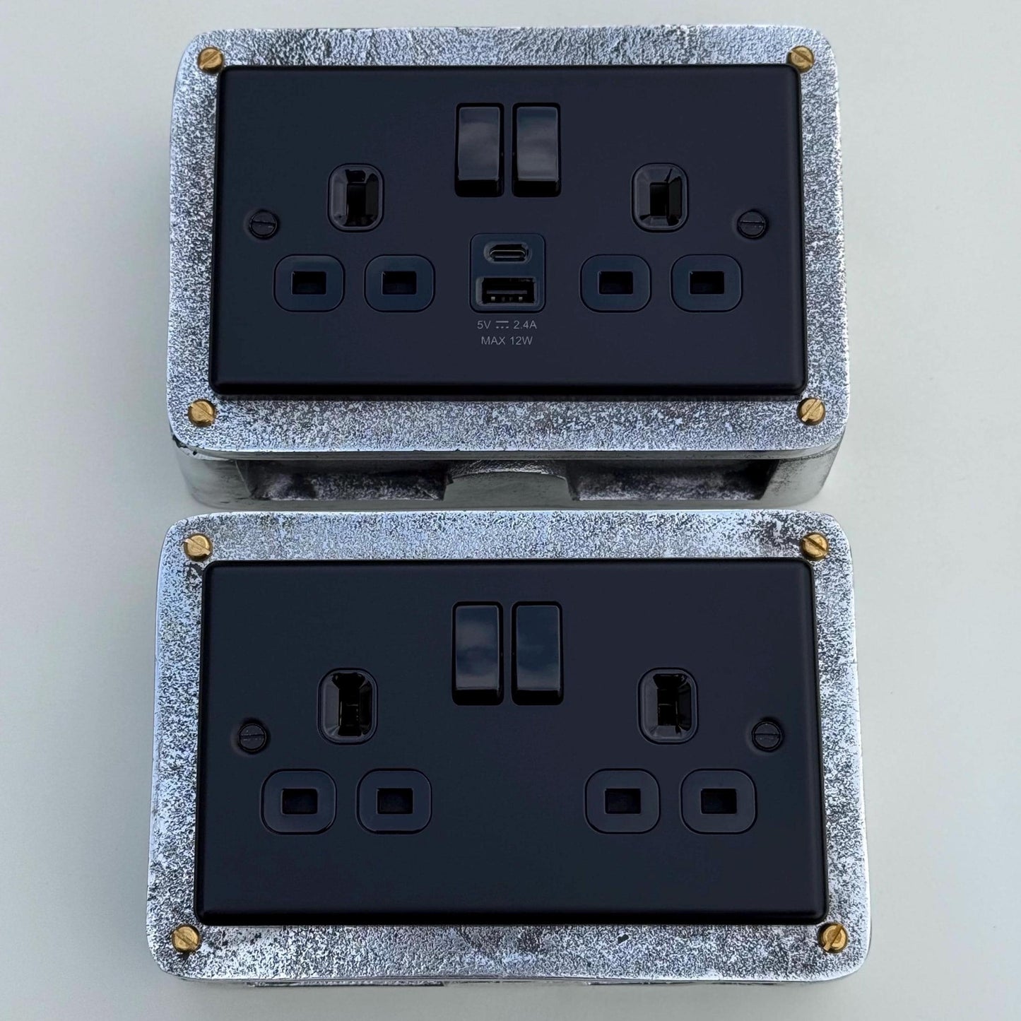 Matt Black Double Switched Solid Cast Metal Conduit 2-Gang Socket + 2 Outlet Type A & C USB Charger