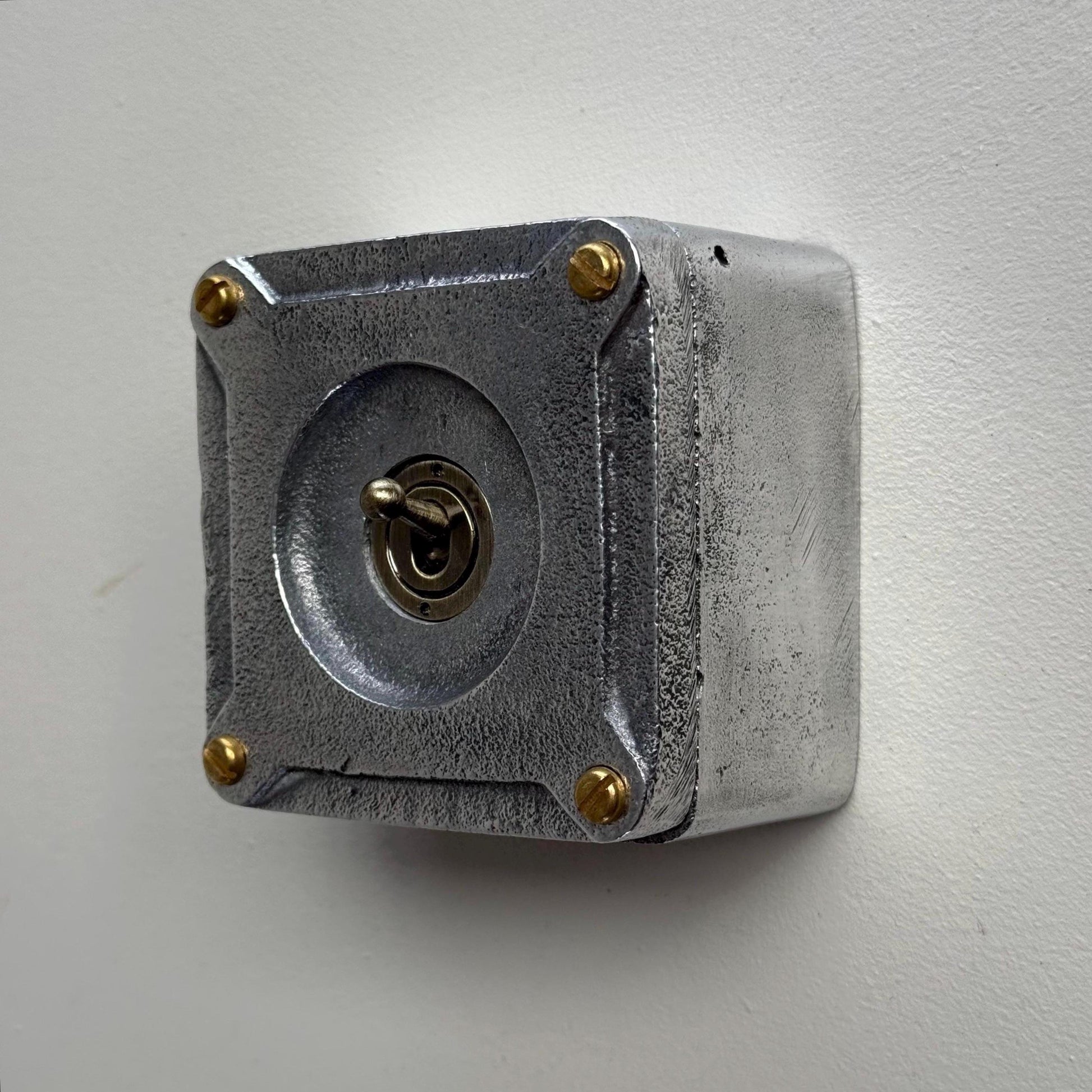 Single Gang 2 Way Conduit Surface Mounting Light Switch Solid Cast Metal Industrial ~ BS EN Approved Vintage Britmac Style