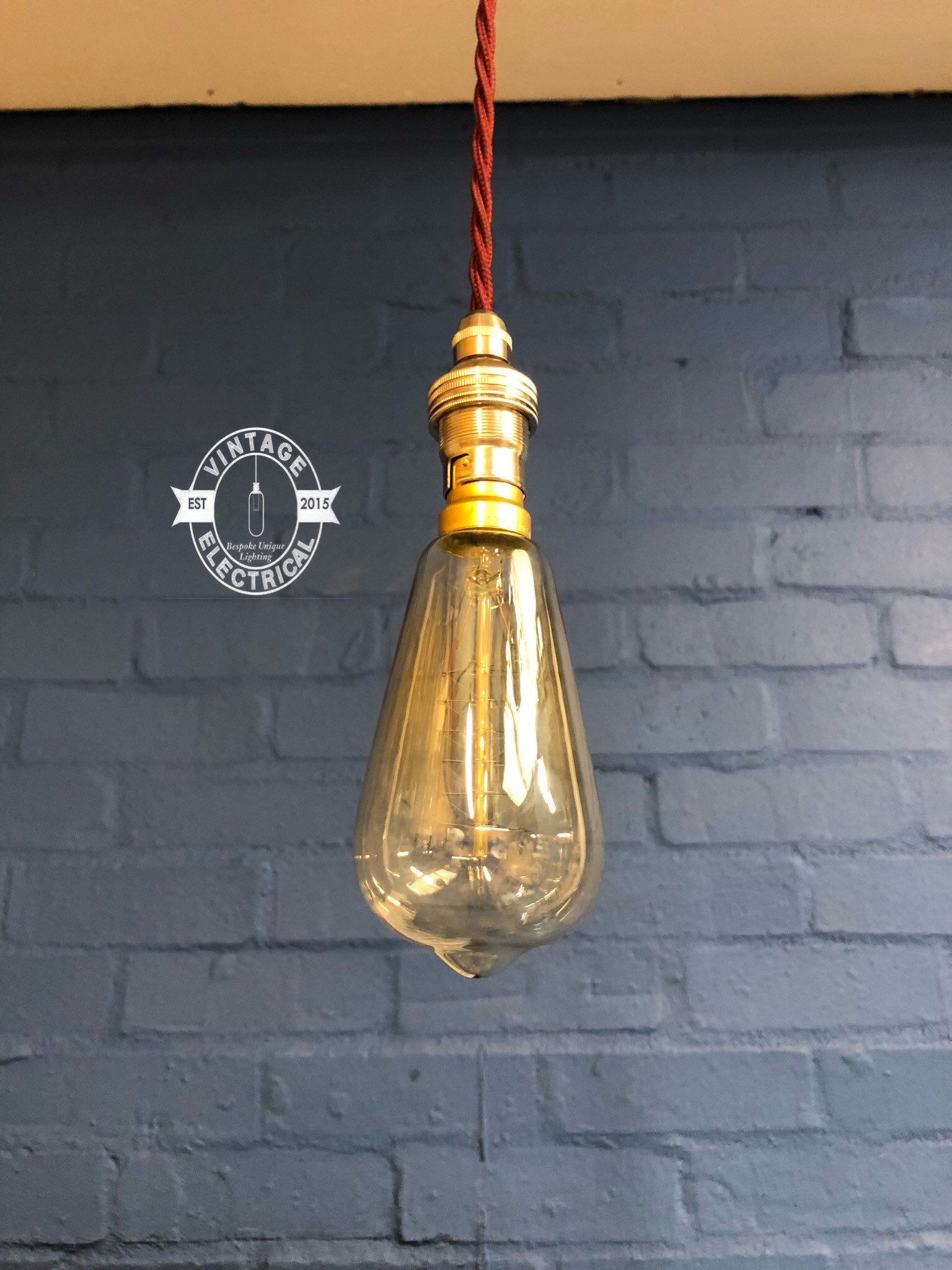 Solid Brass Pendant Lampholder | Bayonet B22 Fitting With Cable Grip