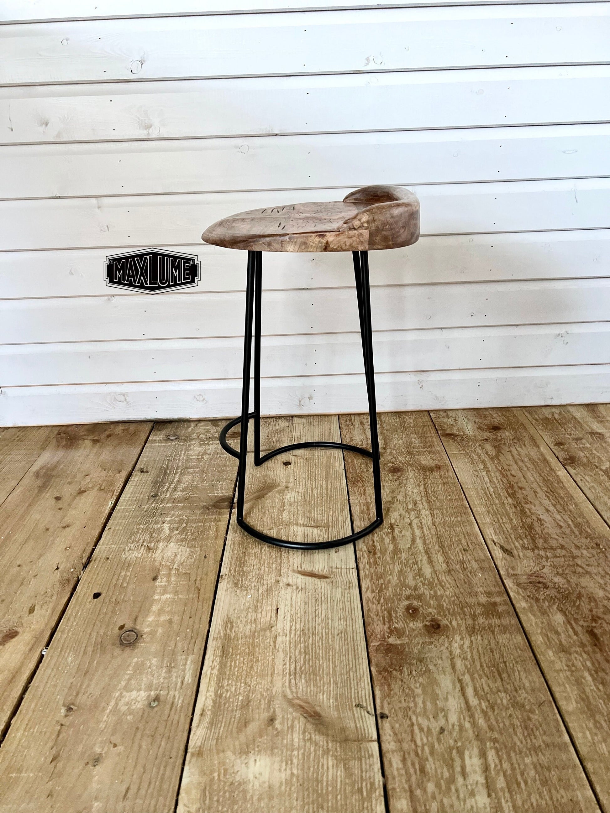 Solid Mango Short Wooden Top Bar Stool | Vintage Style | Floor Standing | Kitchen Black Cat Iron Metal | Industrial Tractor Seat