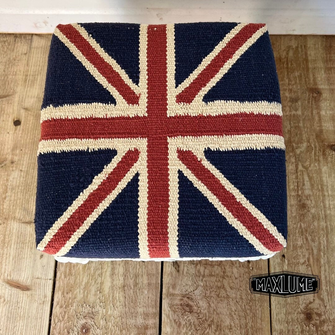 Maxlume ~ Union Jack Flag Bench | Great Britain | Pouf Solid Base | Vintage Style | Floor Standing | Man Cave Stool