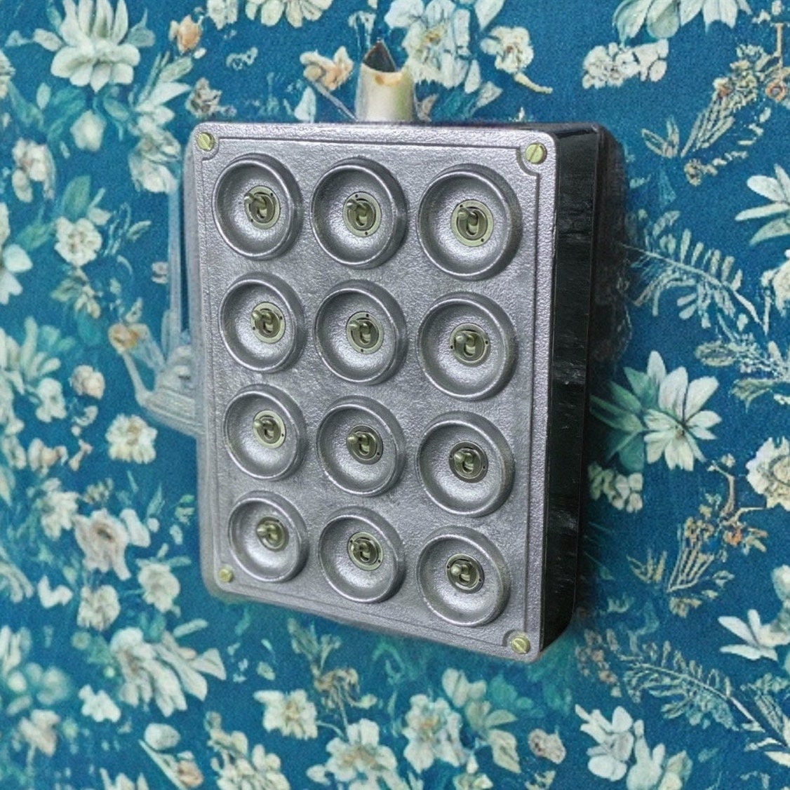 12 Gang 2 Way Solid Cast Metal Conduit Light Switch Industrial - BS EN Approved Vintage Crabtree 1950’s Style