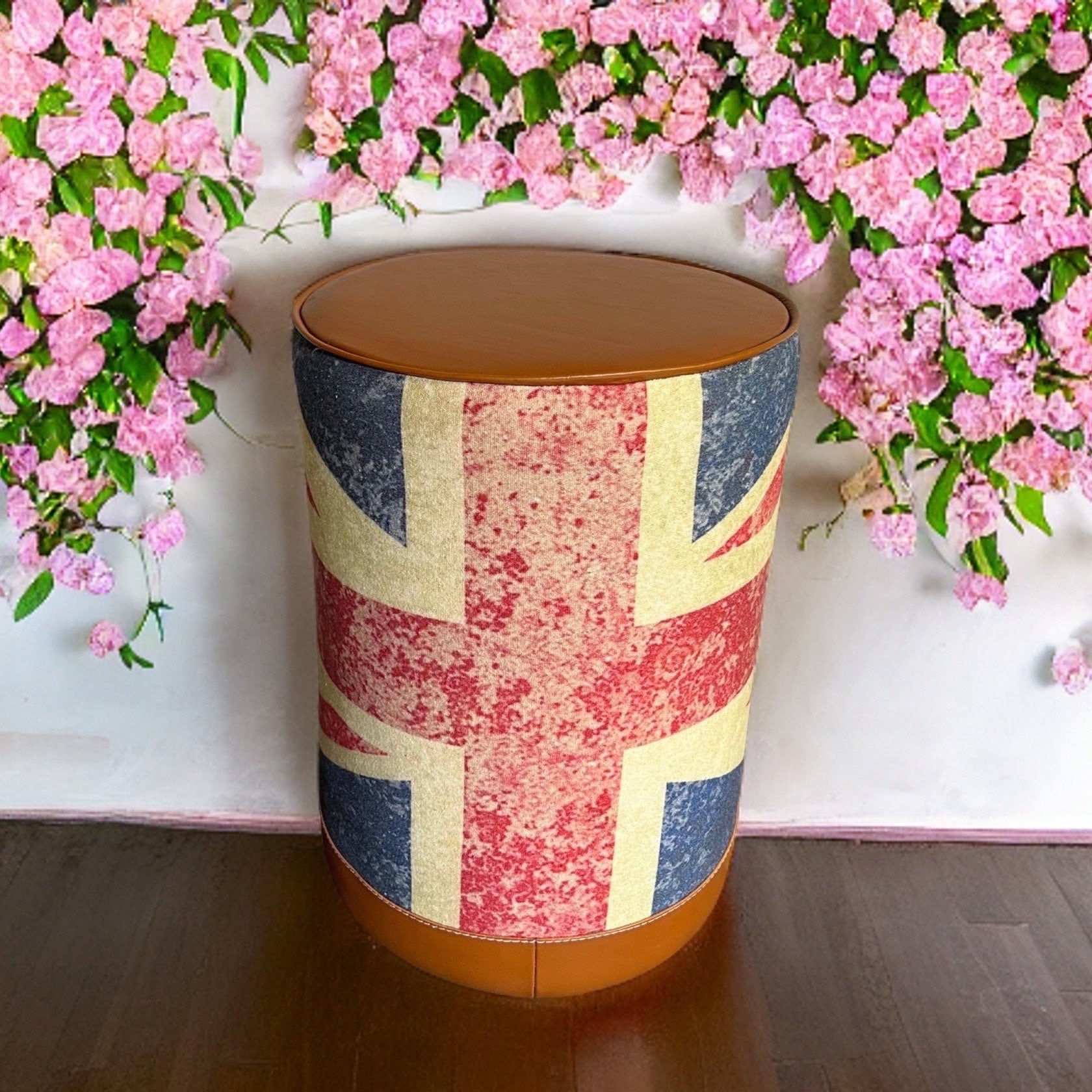 Maxlume ~ Union Jack Flag | Great Britain | Pouf Solid Base Genuine Leather | Vintage Style | Floor Standing | Man Cave Foot Stool
