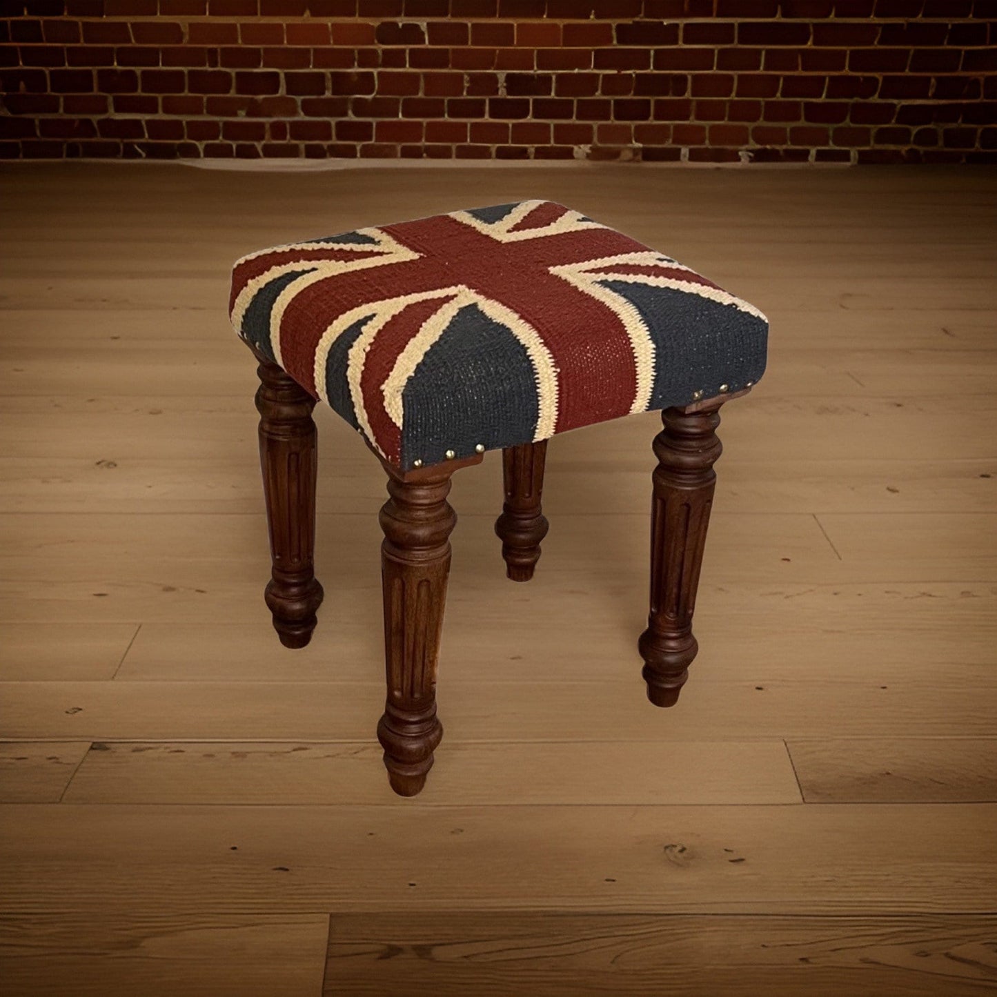 Maxlume ~ Union Jack Flag Bench | Great Britain | Pouf Solid Base | Vintage Style | Floor Standing | Man Cave Stool Jubilee